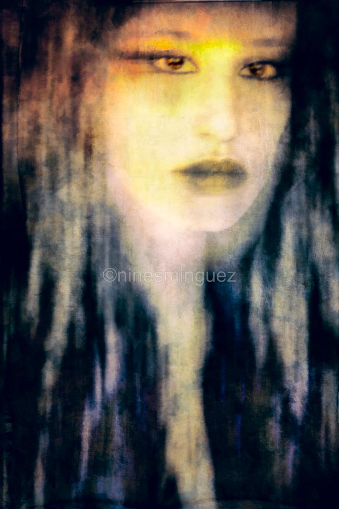 retrato de mujer semejante a pintura